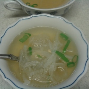 玉ねぎとネギの中華スープ